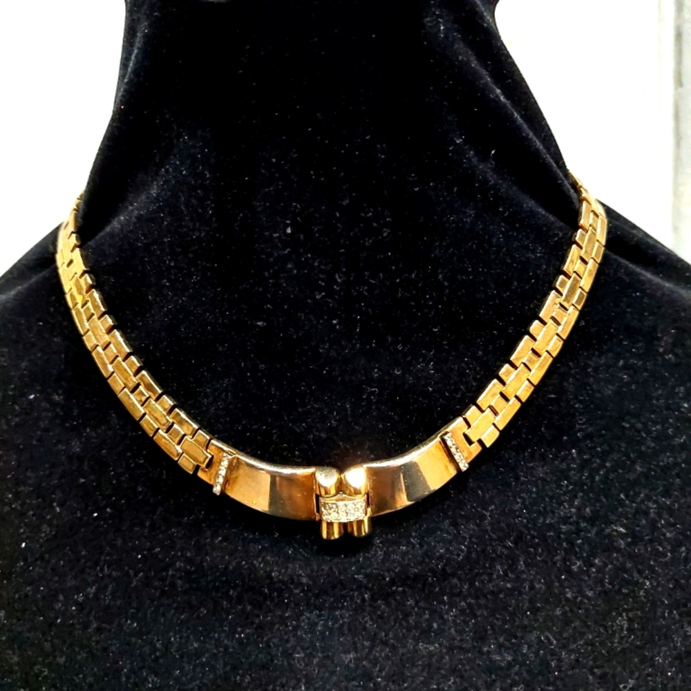 Vintage Trifari Pat Pend gold tone Necklace